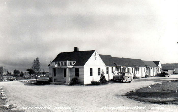 Dettmans Motel - Early Cabins (newer photo)